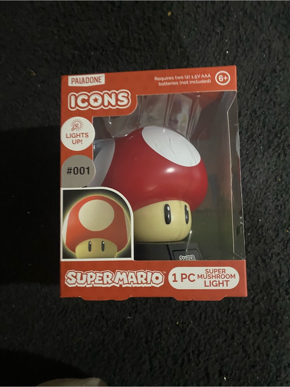 Paladone Super Mario Red Mushroom Kids Light - Picture 2 of 9